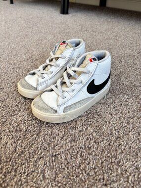 Nike Toddler Sz 9c Blazer Mid '77 White Black Child Baby Sneakers 9 C Hook&Loop
